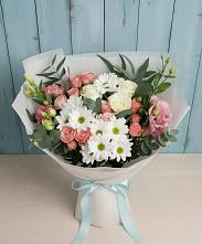 Букет цветов из:  Розы, Лизиантусы и Хризантемы в Слободском