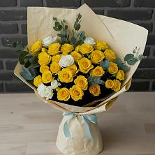 Букет цветов из:  Розы в Слободском
