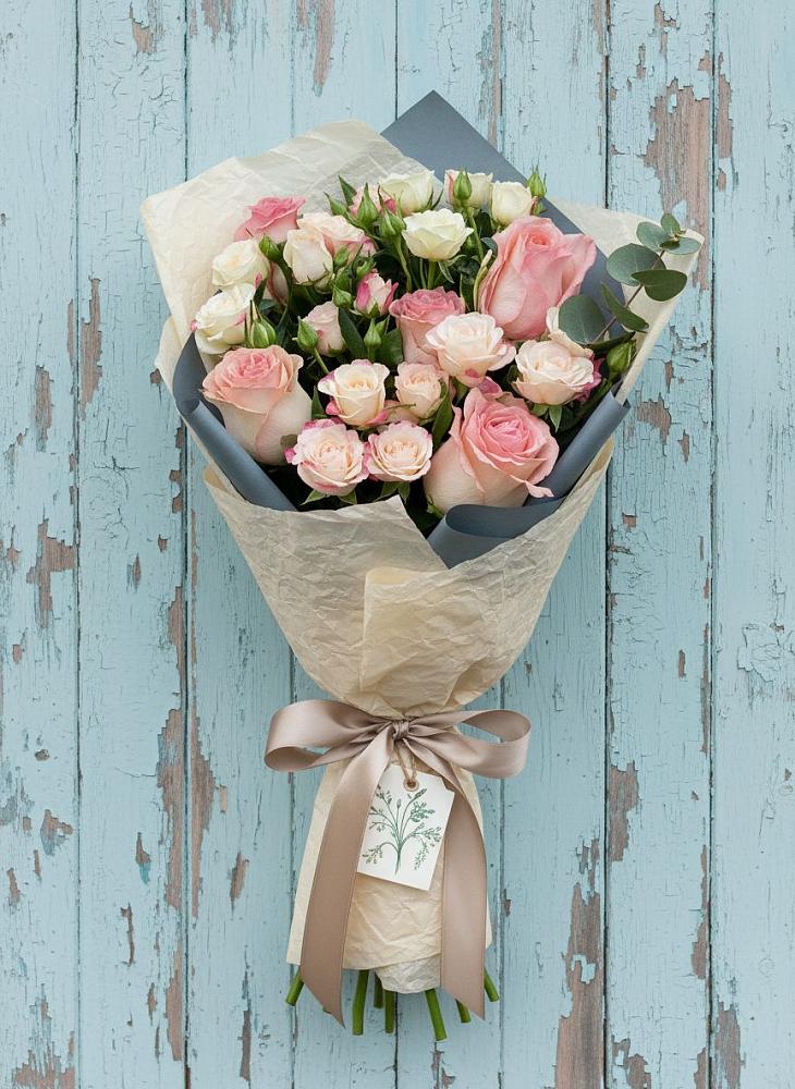 Букет цветов из: Розы в Слободском