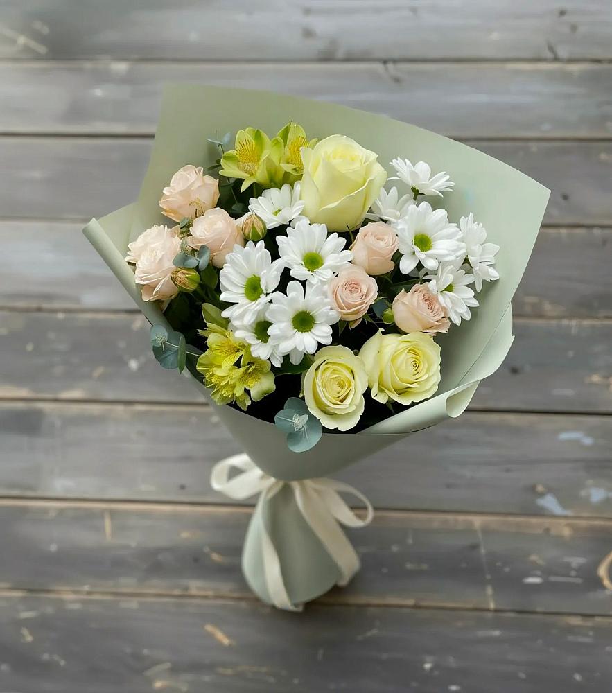 Букет цветов из: Альстромерии, Розы и Хризантемы в Слободском