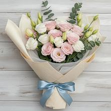 Букет цветов из:  Лизиантусы #REPLACE_PRED# Слободском