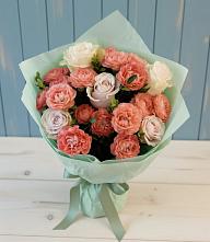 Букет цветов из:  Розы в Слободском