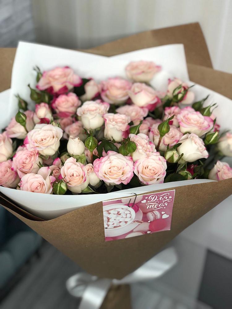 Букет цветов из: Розы в Слободском