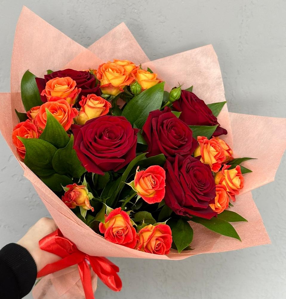 Букет Любовь и восторг в Слободском