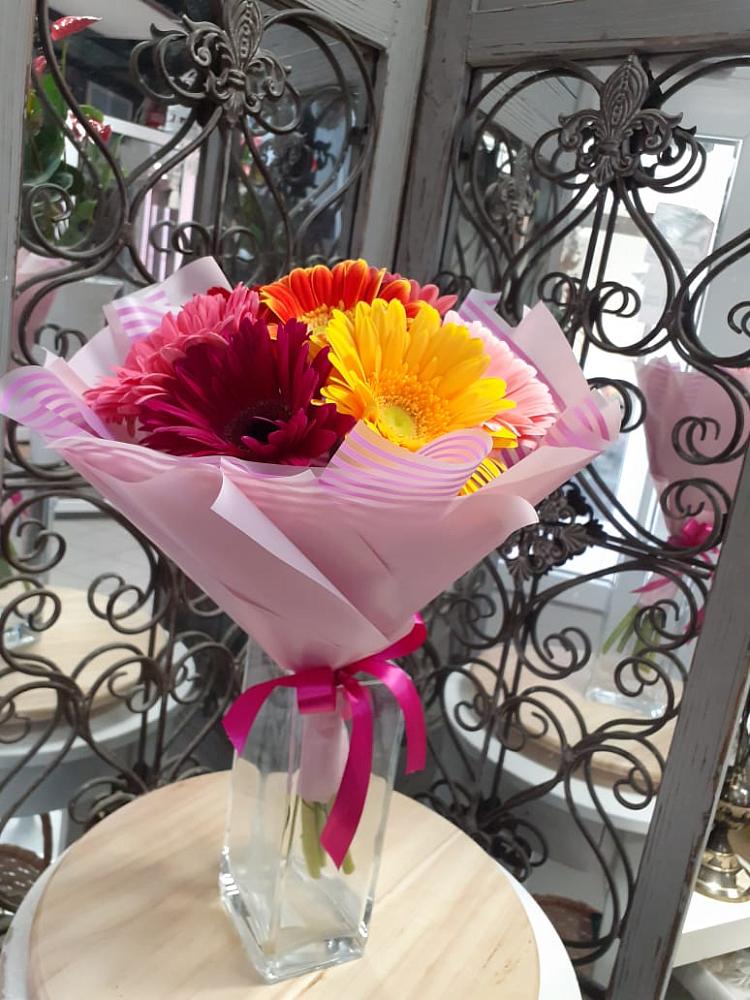 Букет цветов из: Герберы в Слободском