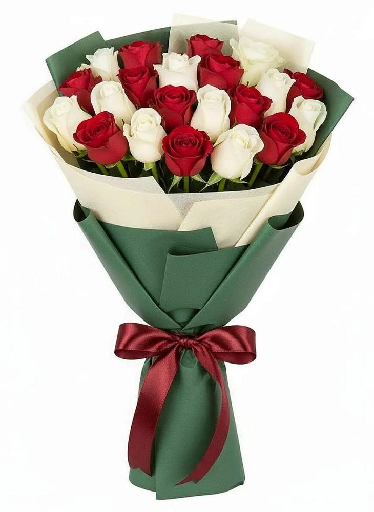Букет Микс из красных и белых роз в Слободском