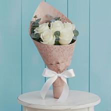 Букет цветов из:  Розы в Слободском