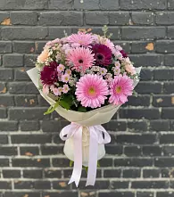 Букет цветов из:  Герберы и Хризантемы в Слободском