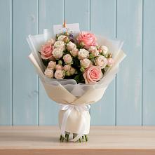 Букет цветов из:  Розы в Слободском