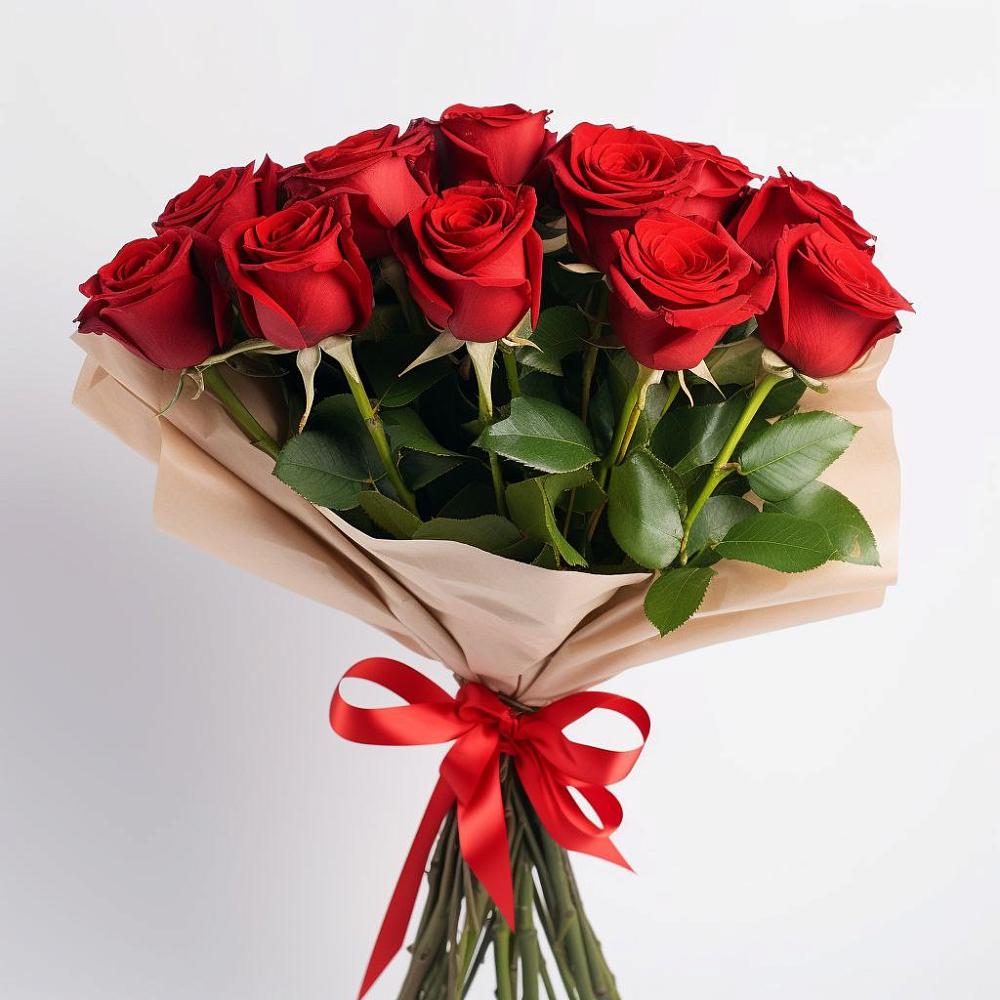 Букет 11 Красных роз Эдлесс Лав в Слободском